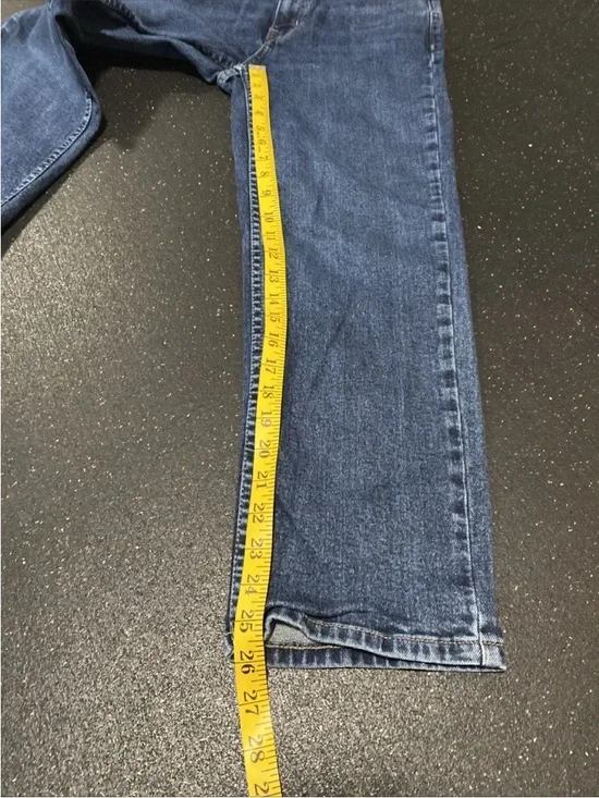 Calvin Klein Jeans Women’s Size 8 Blue Medium Wash straight Leg Denim - Picture 8 of 12